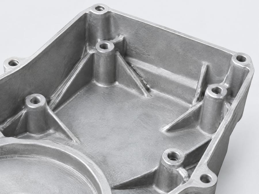 Aluminium-Druckgussgehäuse innen mit Rippen, Radien und Entformungsschrägen